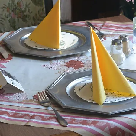 Naumann's & Restaurant Burgstadt